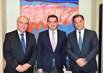 Κώστας Σκρέκας: «Εντάσσουμε στην ιστοσελίδα e-katanalotis.gov.gr, τις τιμές των παρόχων ηλεκτρικής ενέργειας»