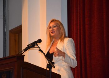 Θριαμβευτικό κλίμα στην προεκλογική ομιλία της Ξάνθη στην Πύλη 