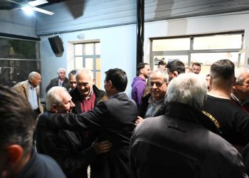 Στην πρώτη γραμμή με μεγάλες συγκεντρώσεις ο Κώστας Σκρέκας
