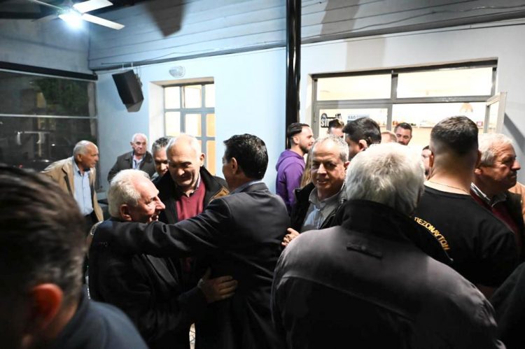 Στην πρώτη γραμμή με μεγάλες συγκεντρώσεις ο Κώστας Σκρέκας