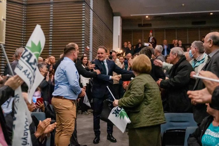 «Πράσινο ποτάμι»…. Χιλιάδες κόσμου στην κεντρική πολιτική ομιλία του Γιώργου Οικονόμου