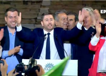 Ανδρουλάκης από Λάρισα: «Υπάρχει τρίτη λύση και είναι λύση του ΠΑΣΟΚ»