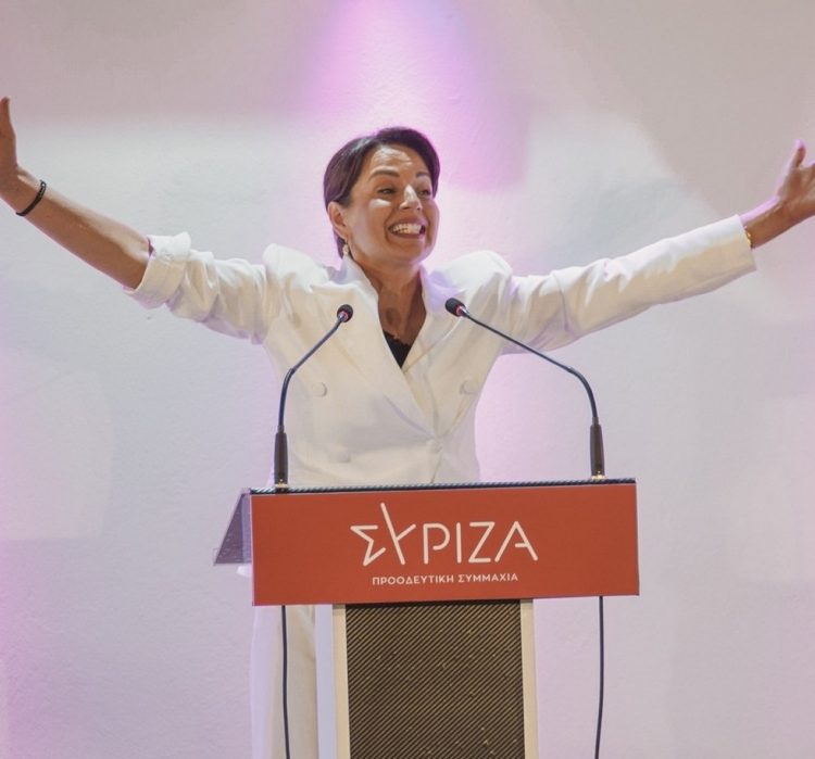 Η συγκλονιστική συγκέντρωση της Μαρίνας που έστειλε μήνυμα νίκης