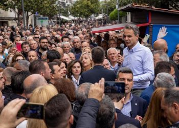 Ξεκάθαρο μήνυμα νίκης από τα Τρίκαλα με τον Κώστα Σκρέκα σταθερά πλάι του Πρωθυπουργού