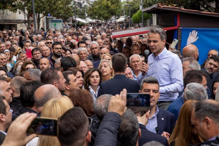 Ξεκάθαρο μήνυμα νίκης από τα Τρίκαλα με τον Κώστα Σκρέκα σταθερά πλάι του Πρωθυπουργού