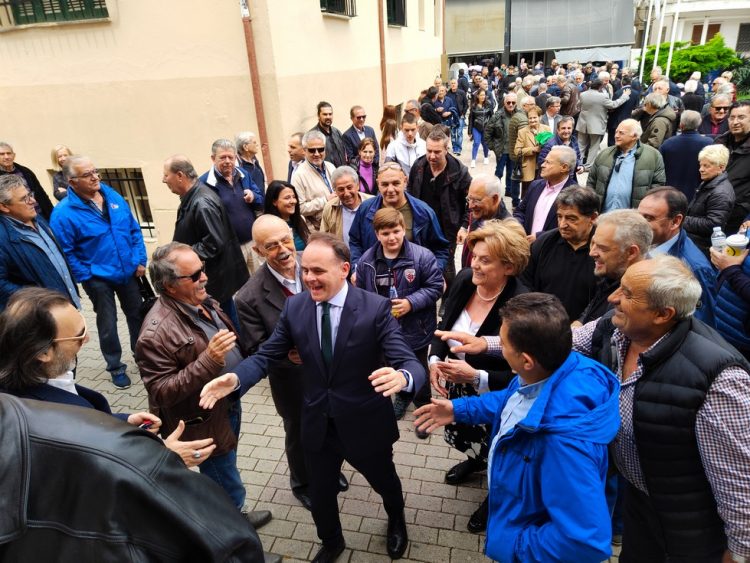 «Πράσινο ποτάμι»…. Χιλιάδες κόσμου στην κεντρική πολιτική ομιλία του Γιώργου Οικονόμου