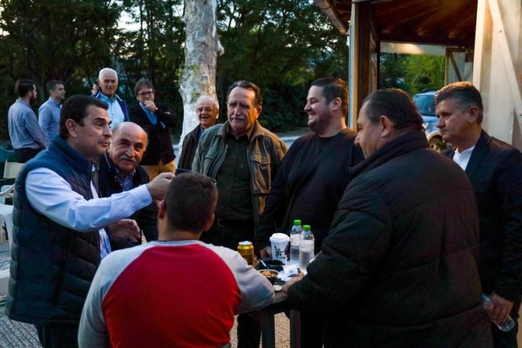 Μέγα πλήθος για τον Κώστα Σκρέκα σε Μεγαλοχώρι, Πατουλία, Χρυσαυγή και Λόγγο