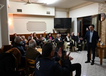 Προγράμματα και λύσεις για τους αγρότες από τον Κώστα Σκρέκα ο οποίος μίλησε σε μεγάλες συγκεντρώσεις