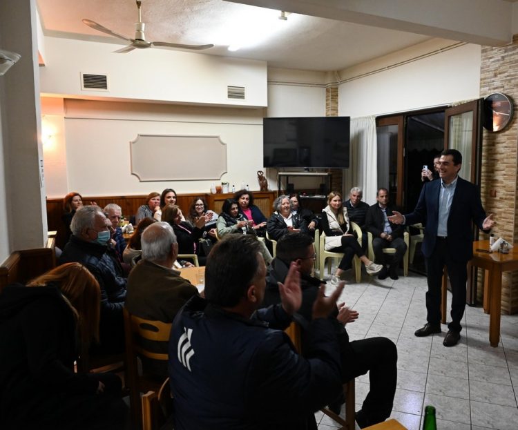 Προγράμματα και λύσεις για τους αγρότες από τον Κώστα Σκρέκα ο οποίος μίλησε σε μεγάλες συγκεντρώσεις