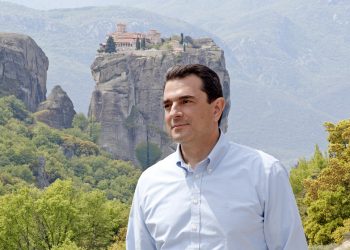 Ξεκινάει και πάλι περιοδεία ο Κώστας Σκρέκας στα Τρίκαλα