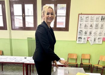 Άσκησε το εκλογικό της δικαίωμα η υποψήφια βουλευτής Χαρά Ξάνθη