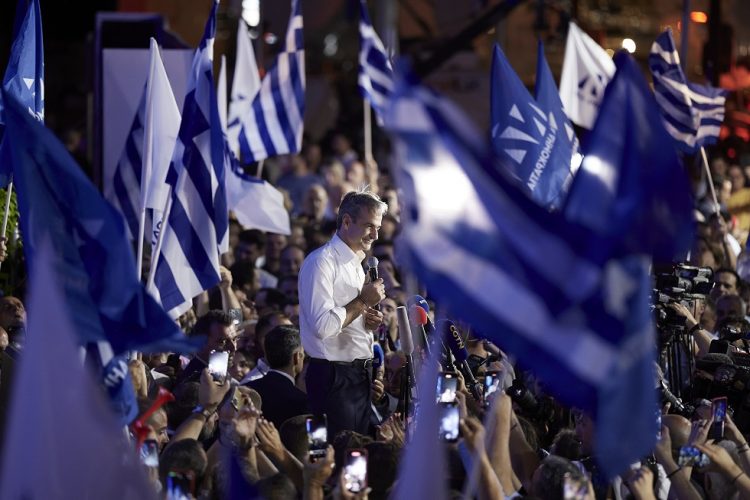 Για δεύτερη φορά όλη η Ελλάδα είναι μπλε…
