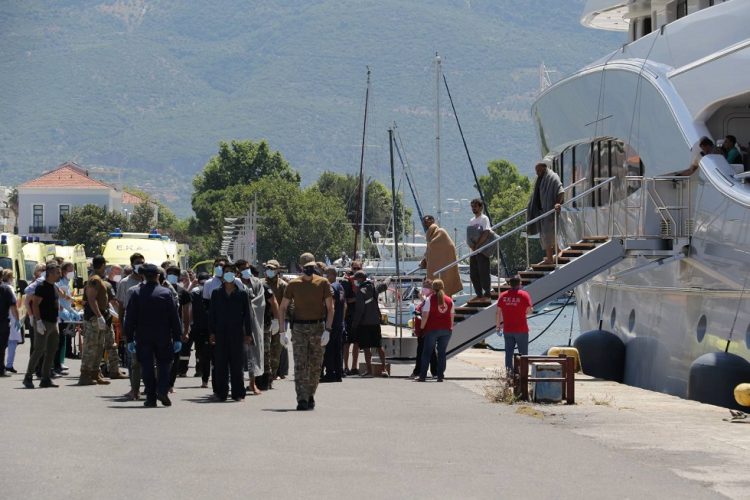 Αυξάνεται δραματικά ο αριθμός των νεκρών του ναυαγίου ανοιχτά της Πύλου