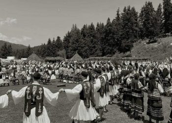 Ανταμώνουν για 41η φορά οι Σαρακατσαναίοι στα Περτουλιώτικα Λιβάδια