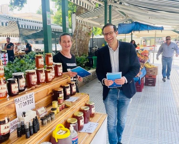 Στην λαϊκή ο Χατζηγάκης… Ξεκίνησε περιοδείες!