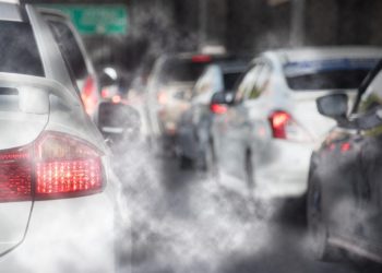 ΥΠΕΝ για καύσωνα «Κλέων»: Μειώστε τη χρήση ΙΧ, βάλτε βενζίνη μετά τη δύση του ηλίου