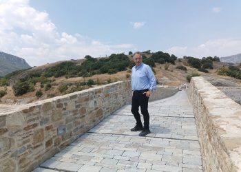 Την πέτρινη τοξωτή γέφυρα της Σαρακίνας διασώζει η Περιφέρεια Θεσσαλίας