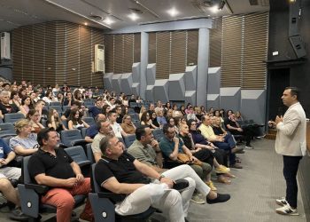Χρήσιμη και καίρια η ενημερωτική εκδήλωση Φροντιστών για μηχανογραφικό και σπουδές
