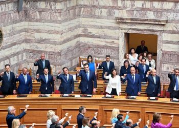 Κώστας Σκρέκας στην ορκωμοσία της Βουλής: «Η Ν.Δ. ξεκινάει μια νέα θητεία αποτελεσματικότητας και μεγάλων αλλαγών»