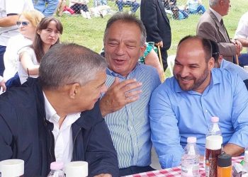 Ο δυναμικός Θανάσης Τέλλιος στο πλευρό των Αγοραστού – Μιχαλάκη