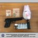 Συνελήφθη ένα άτομο στα Τρίκαλα με χασίς, αμπούλες… και πιστόλι!