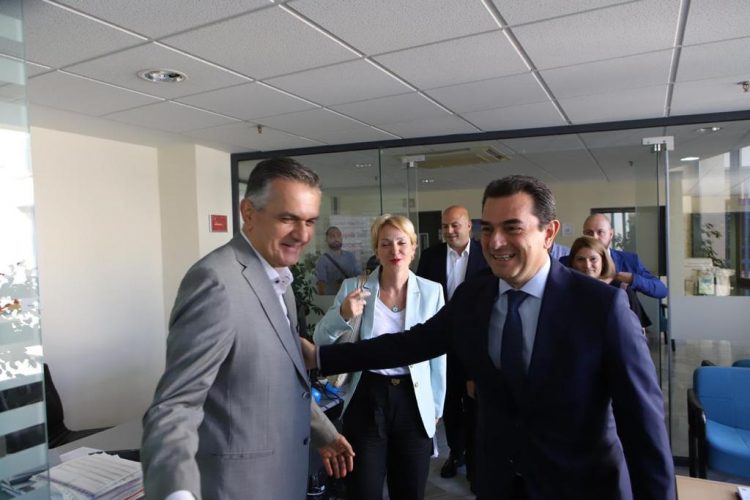 Επικεφαλής κυβερνητικού κλιμακίου στη Δ. Μακεδονία ο Σκρέκας επενδύοντας στην ανάπτυξης της ελληνικής περιφέρειας