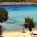 Ένα νησί χωρίς… ξαπλώστρες