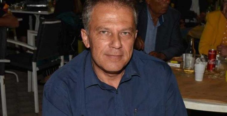 «Με περίσκεψη και σεβασμό»