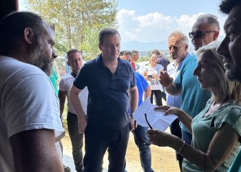 Δίπλα στους πληγέντες αγρότες και κτηνοτρόφους o Λιούτας