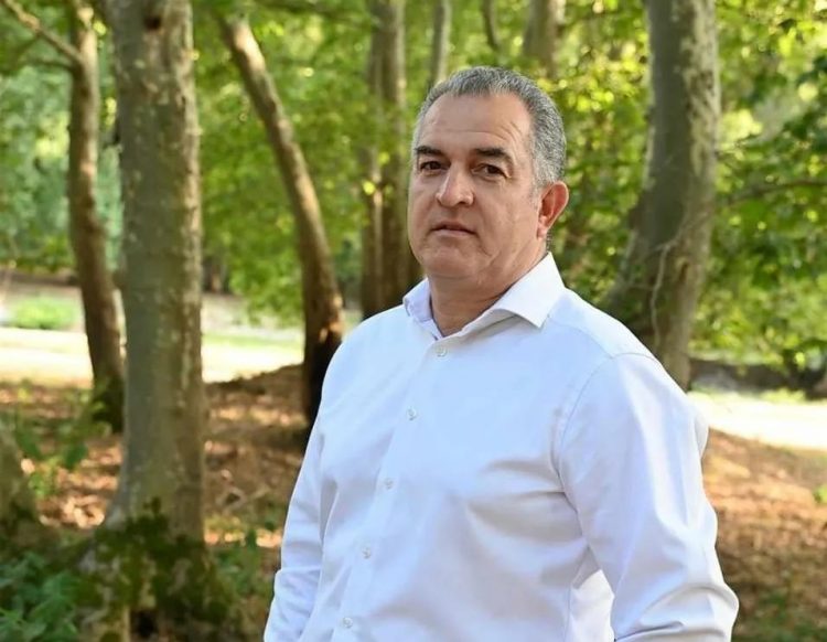 Συνεχίζει τις ανακοινώσεις ο Μπαγιώτης με νέα δεκάδα υποψηφίων