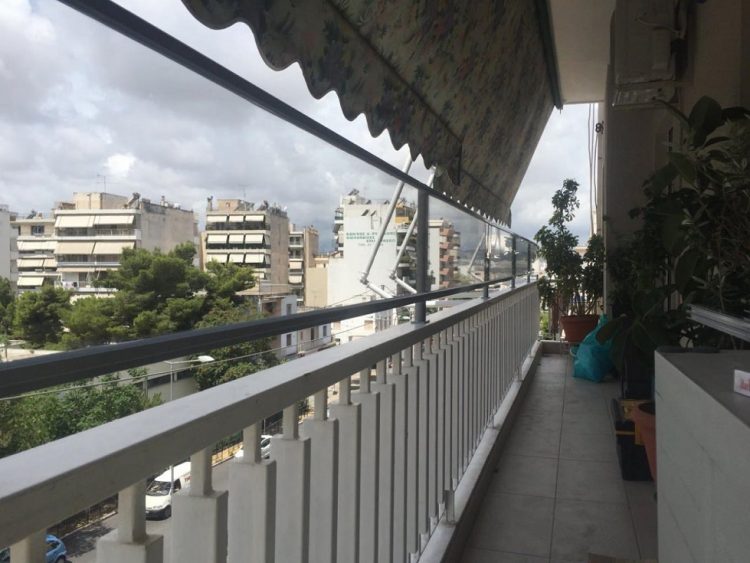 Λάρισα | Ηλικιωμένη έπεσε στο κενό από μπαλκόνι