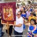 Απόρρητο: Πιστοί μετέφεραν στις πλάτες τους την Εικόνα της Παναγίας από το Αχλαδοχώρι στην Οιχαλία