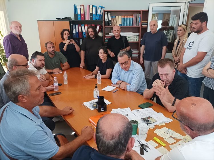 Αντιπροσωπεία του ΣΥΡΙΖΑ στο Δημαρχείο Φαρκαδόνας