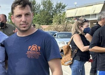 Ο Καραμάνος κερδίζει το στοίχημα…