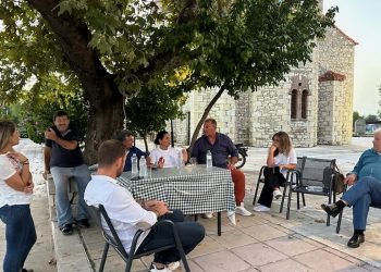 Συνεχίζει τις επισκέψεις  στις περιοχές που επλήγησαν η Κοντοτόλη