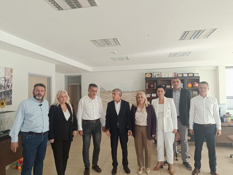 Συνάντηση Αγοραστού – Κουρέτα με τη συμμετοχή τεσσάρων εκλεγμένων συμβούλων…