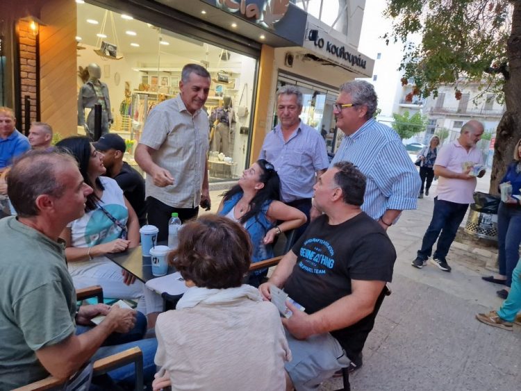 Περιοδεία Κουρέτα στο εμπορικό κέντρο του Βόλου