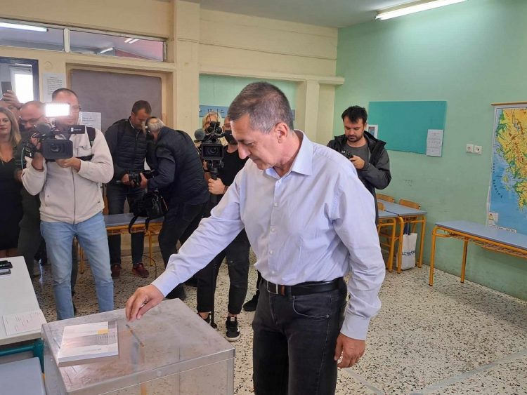 Κουρέτας: Πιστεύω ότι το βράδυ θα είμαι Περιφερειάρχης (BINTEO)