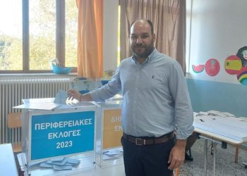 Άσκησε το εκλογικό του δικαίωμα ο υποψήφιος περιφερειακός σύμβουλος Θανάσης Τέλλιος