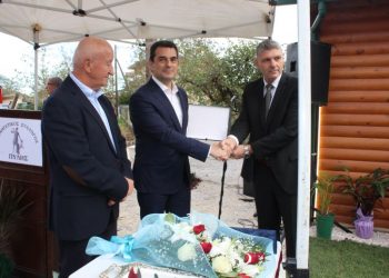 Στα εγκαίνια του νέου κτιρίου του Κυνηγετικού Συλλόγου Πύλης ο Σκρέκας