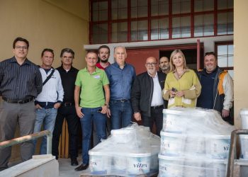 Ολοκληρώνεται η παράδοση χρωμάτων για το βάψιμο των σχολείων