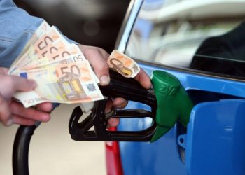 Αυστηρή προειδοποίηση Σκέρτσου για λαθρεμπόριο καυσίμων: «Θα κλείνουν τα πρατήρια για 2 χρόνια, κυρώσεις και στις εταιρείες»