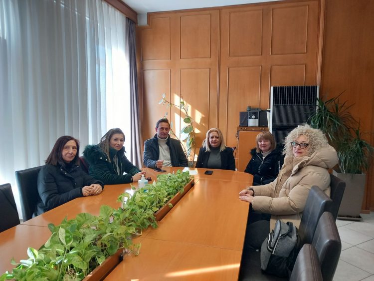 To «Αυγουστιάτικο φεγγάρι» στο επίκεντρο της συνάντησης