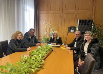 Στην αντιπεριφερειάρχη Τρικάλων αντιπροσωπεία του 5ου δημοτικού σχολείου Τρικάλων