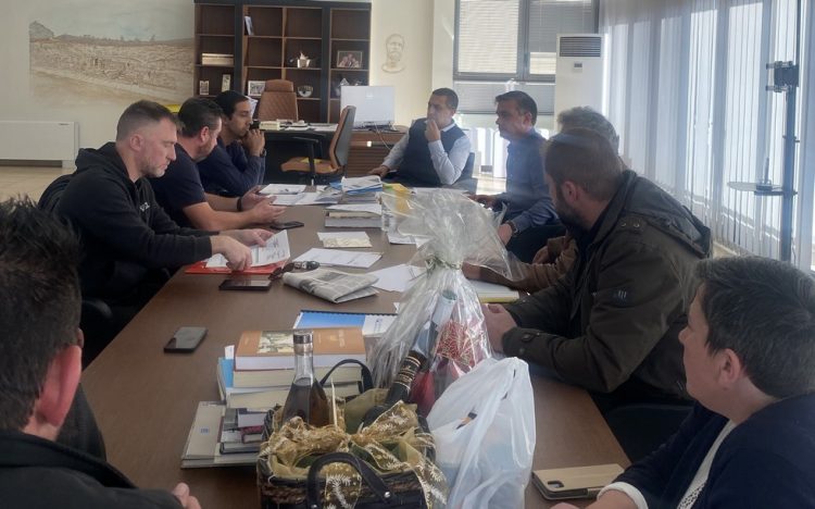 Συνάντηση  Δημήτρη Κουρέτα με αγρότες  και κτηνοτρόφους
