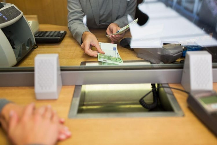Τράπεζες: Ερχεται το τέλος των ταμείων -Σε ποιες είναι διαθέσιμα λιγότερες ώρες