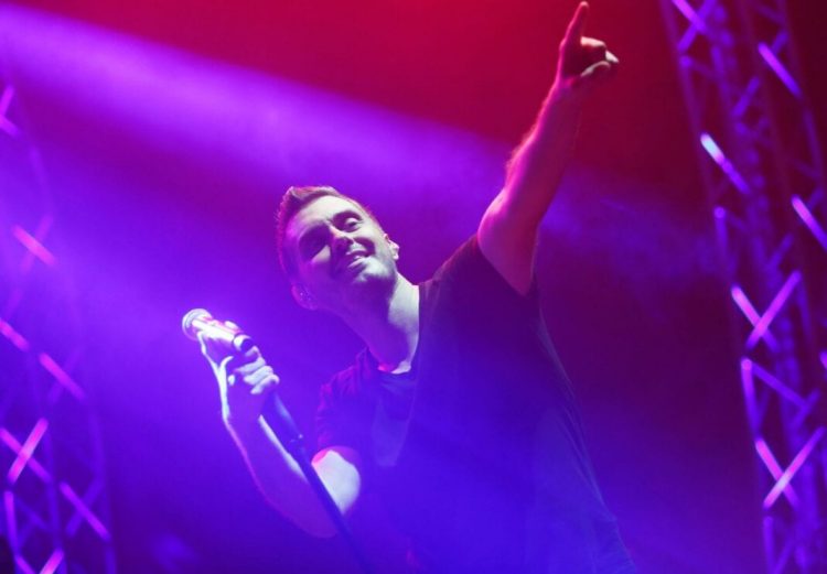 Με τον Μιχάλη Χατζηγιάννη πέφτει η αυλαία του φετινού Μύλου των Ξωτικών