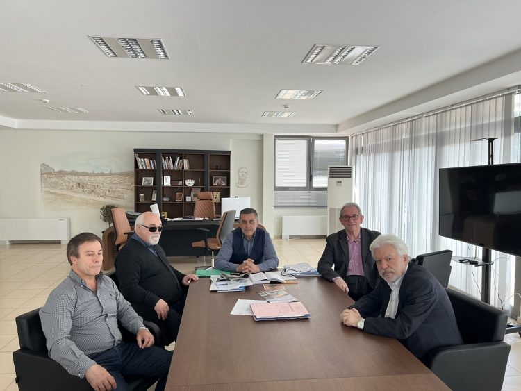 Συνάντηση του Περιφερειάρχη με τα θεσμικά όργανα των Αναπήρων