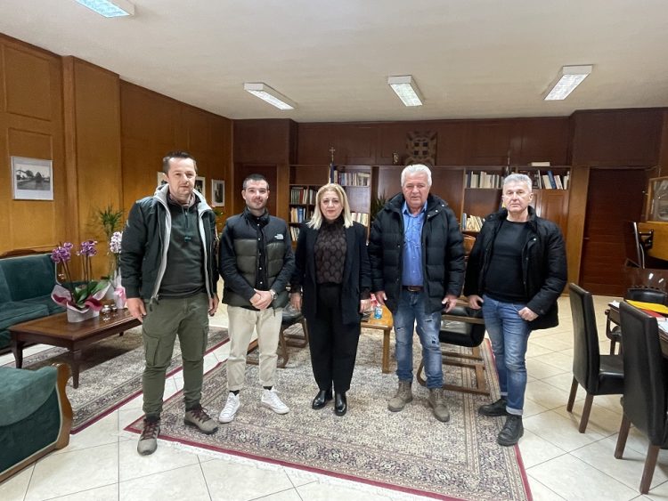 Συνάντηση Χρ. Ντιντή με το Σωματείο Ταξί και ραδιοταξί Ν. Τρικάλων