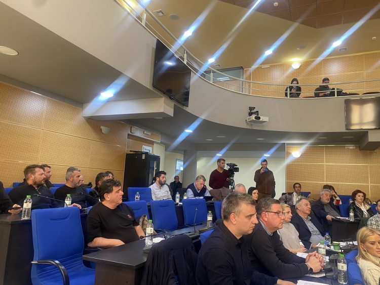 Ψήφισμα υπέρ των αγροτών από το Περιφερειακό Συμβούλιο